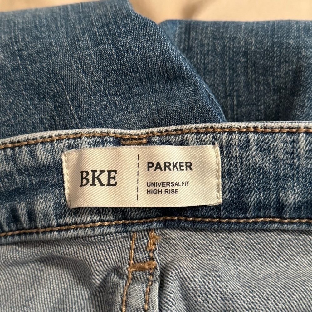 BKE Denim Buckle Parker Universal Fit High Rise Distressed Jeans Womens Size 26 - Picture 5 of 11